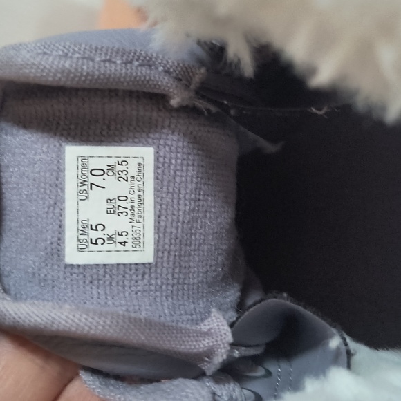 Vans Sk8 Lite Hi Sherpa Lined Leather Sneakers Size 7 Women's / 5.5 Mens - Picture 7 of 8